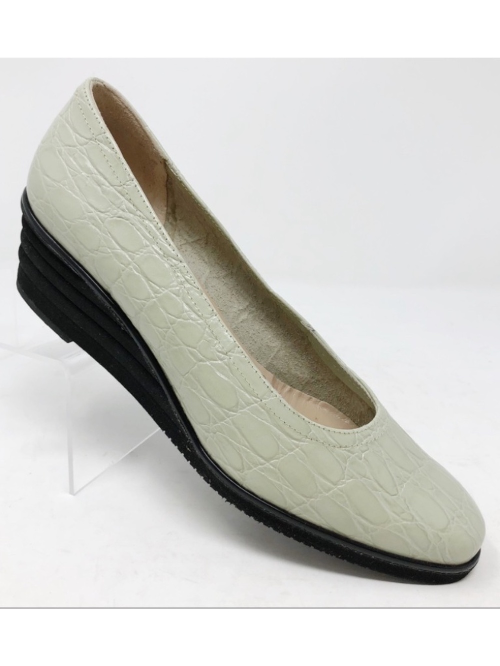 Salvatore Ferragamo Leather Embossed Croc Print Slip On Ballet Wedge 6B Mint